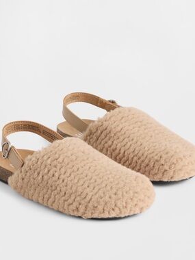 NWT Gap Kids Kids Plush Clogs